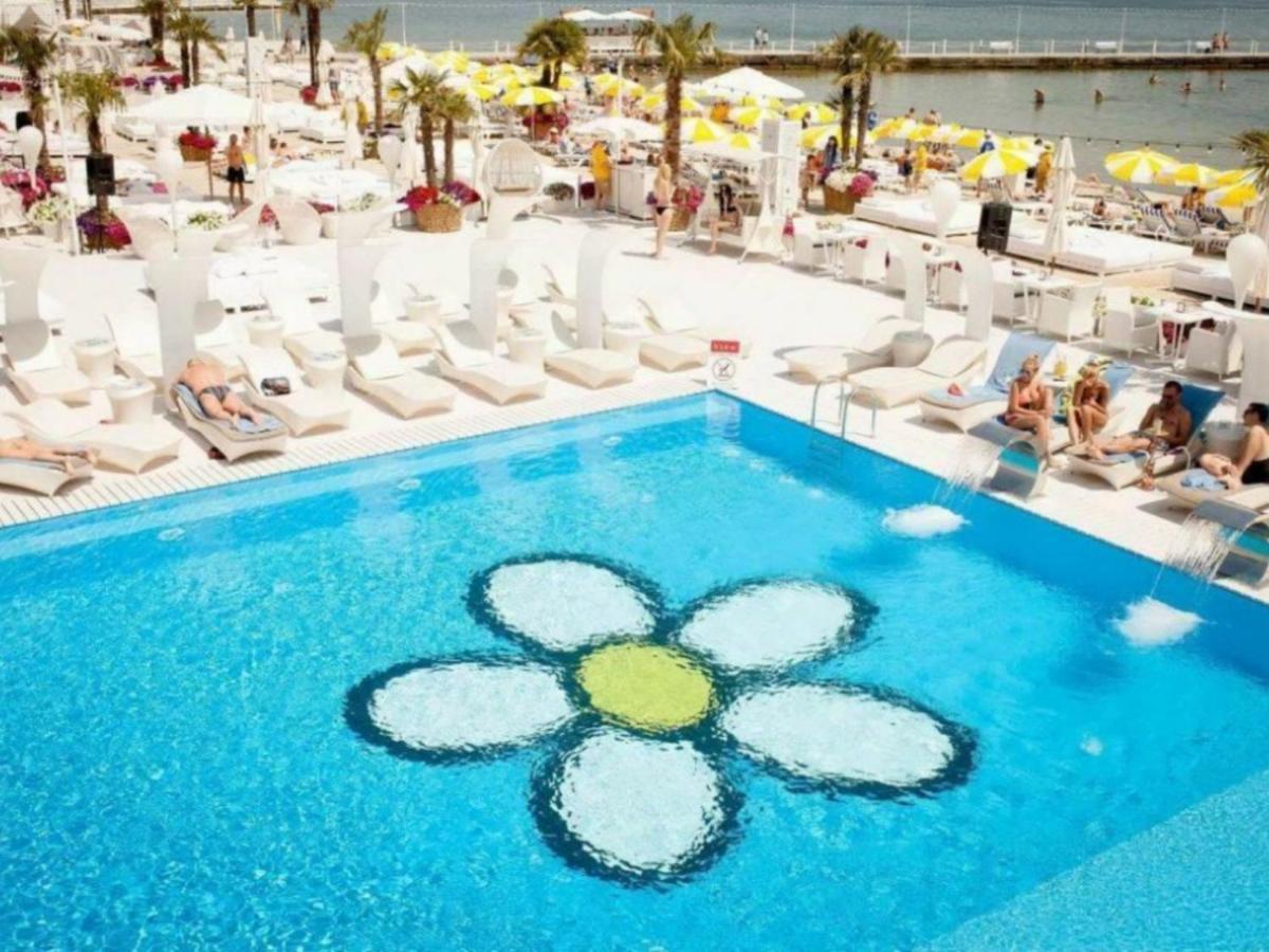 Arcadia Vip-Apartments In Golfstream Одеса Екстериор снимка